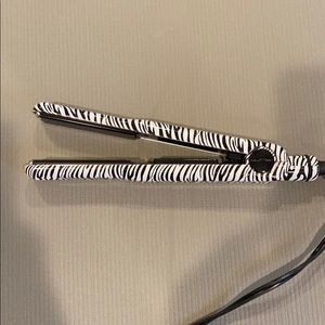 Nume hair straightener